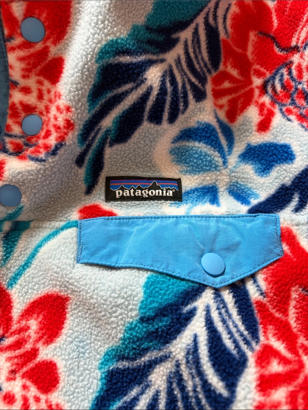 Patagonia Floral Snap-T Fleece Pullover - Light Blue with Red & Navy Accents - Picture 3 of 6